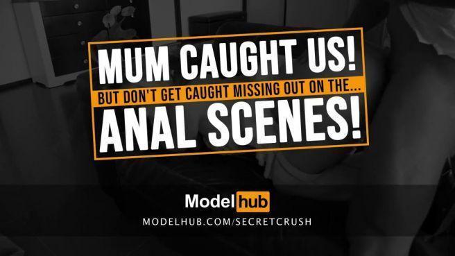 Препод с толстым членом жестко поимел красивую студентку в короткой юбке